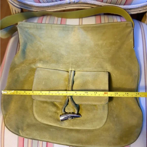 Oh So Chic Burberry Green Suede Shoulder/Hobo Bag Horn Closure. - Picture 12 of 12